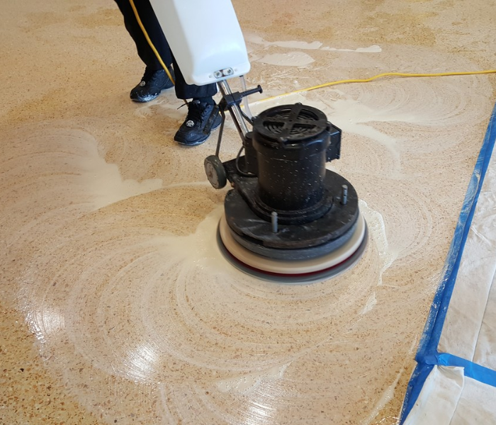 Servicio profesional de decapado de suelos en chile super clean